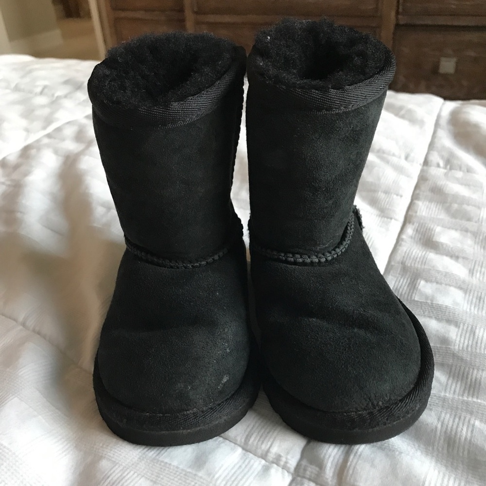 Girls uggs black boots size 8